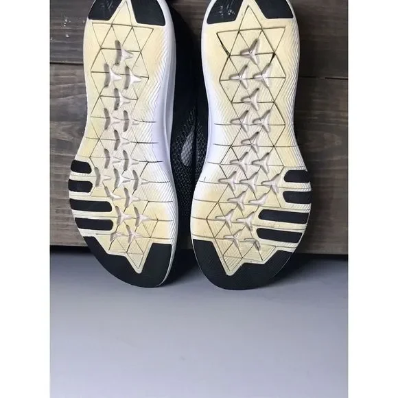 Nike Training Flex TR 7 Womens Shoes Sneakers Size 9 Black Running 898479-001 - Picture 7 of 9